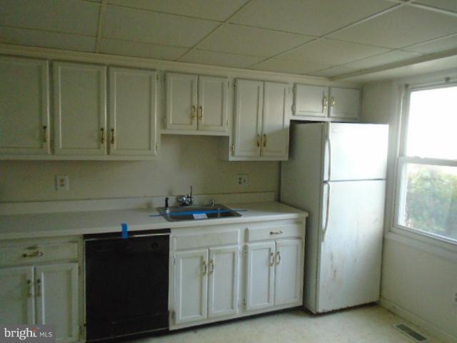 440 Colonial Ridge Lane Arnold, MD 21012 - Photo 8 of 19 Kitchen