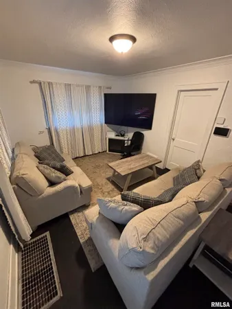$85,000 | 1800 North Machin Avenue, Peoria, IL 61604