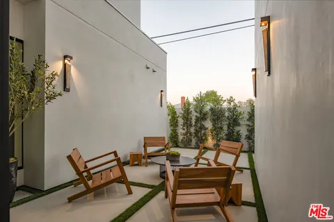 $3,695,000 | 12806 Admiral Avenue, Los Angeles, CA 90066