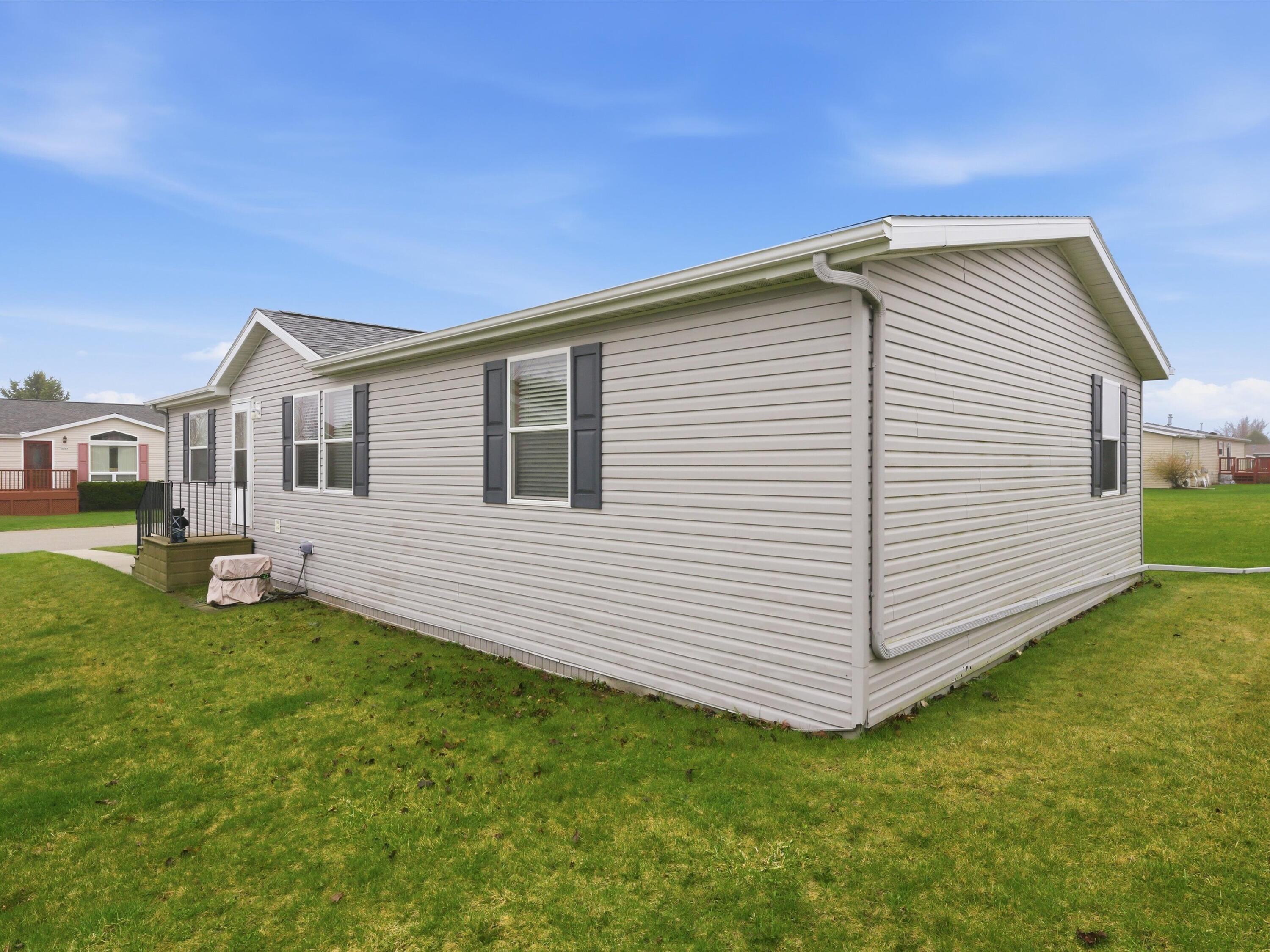 3534 Granite Road Sheboygan, WI 53083 - Photo 3 of 19 03-003_2969182_00120