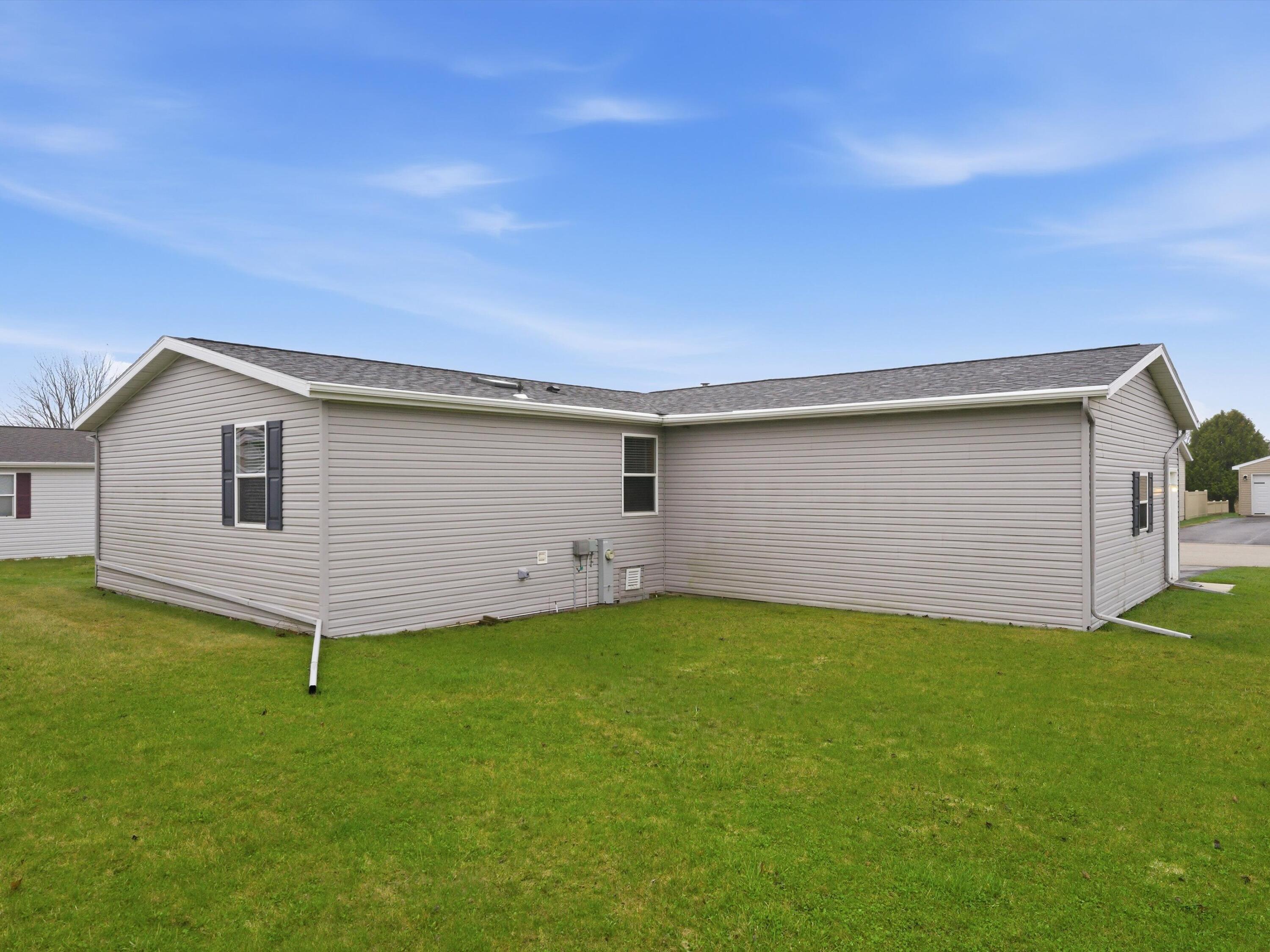 3534 Granite Road Sheboygan, WI 53083 - Photo 4 of 19 04-004_2969182_00121