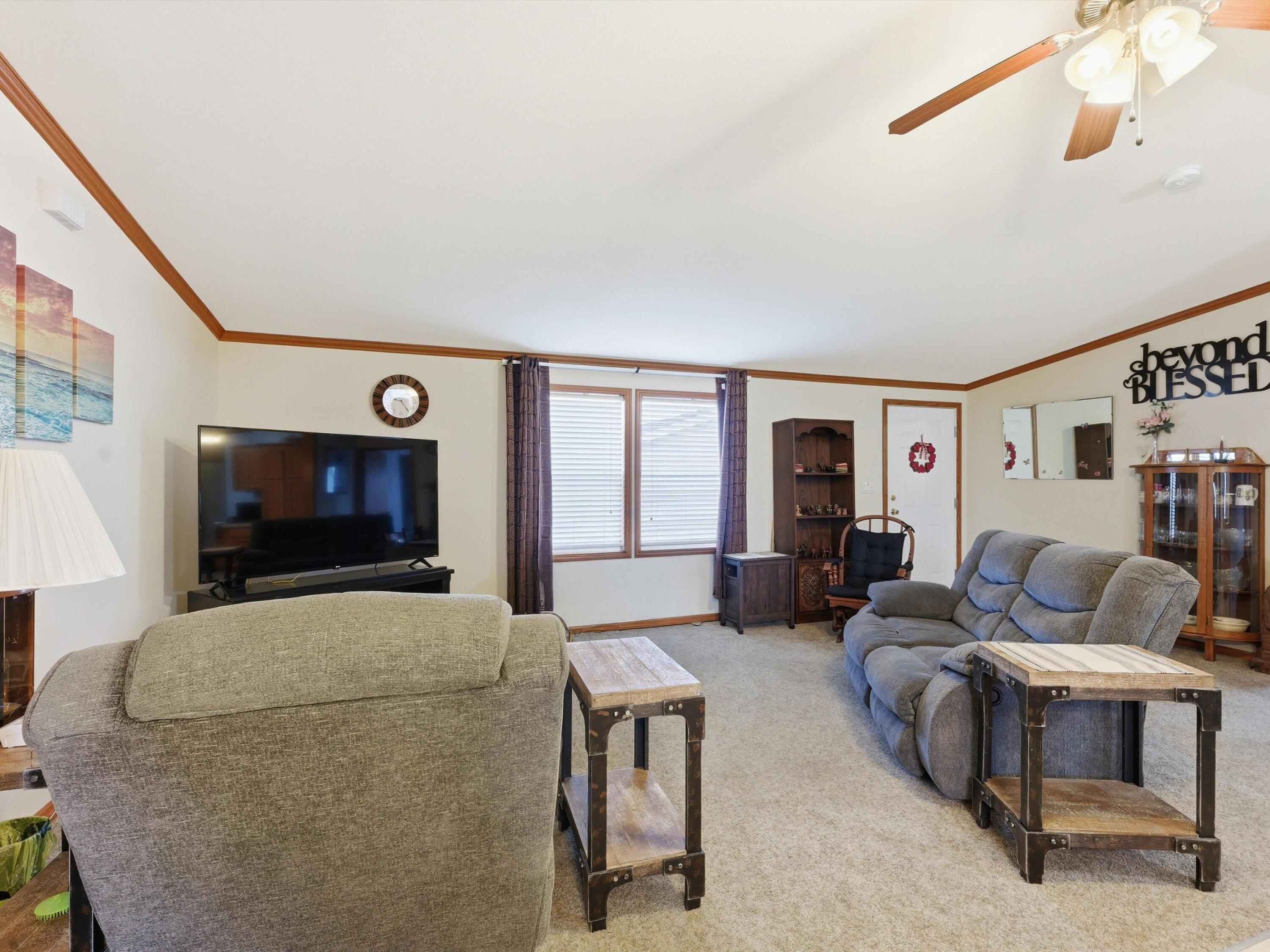 3534 Granite Road Sheboygan, WI 53083 - Photo 6 of 19 06-006_2969182_00205