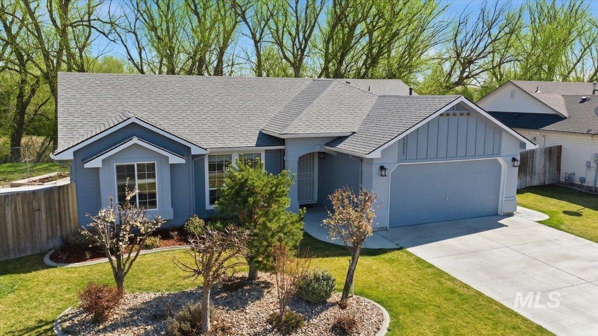 5217 Asbury Way Caldwell, ID 83607 - Photo 2 of 29