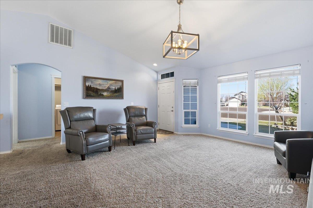 5217 Asbury Way Caldwell, ID 83607 - Photo 3 of 29