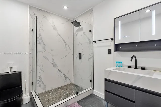 $5,900 | 270 Northwest 41st Street, Miami, FL 33127