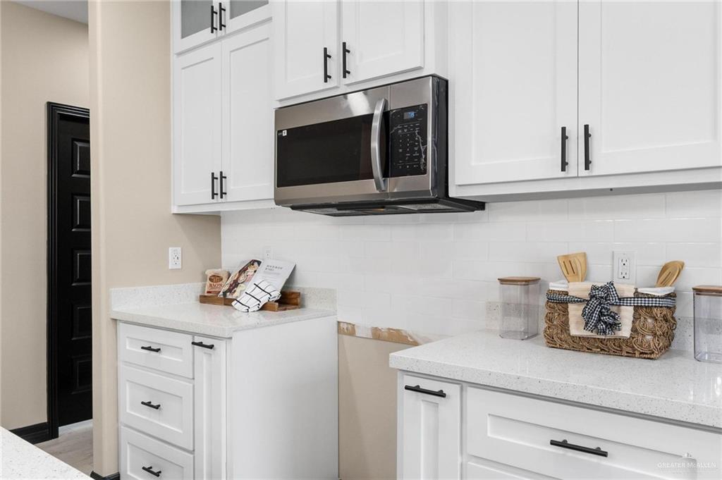 712 East Ricky Crossland Avenue Elsa, TX 78543 - Photo 9 of 27