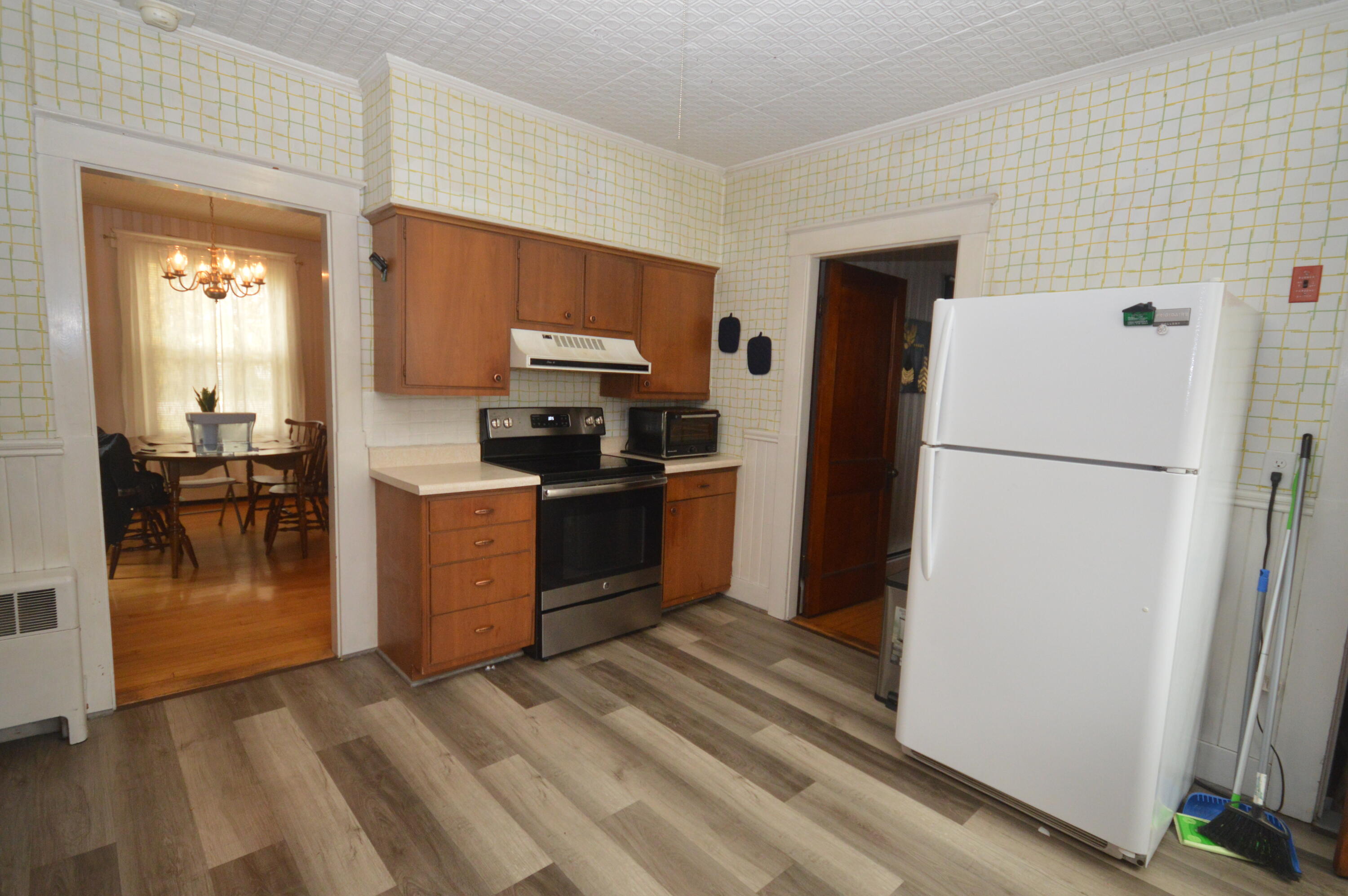 744 Hammond Street Bangor, ME 04401 - Photo 13 of 34 DSC_0005