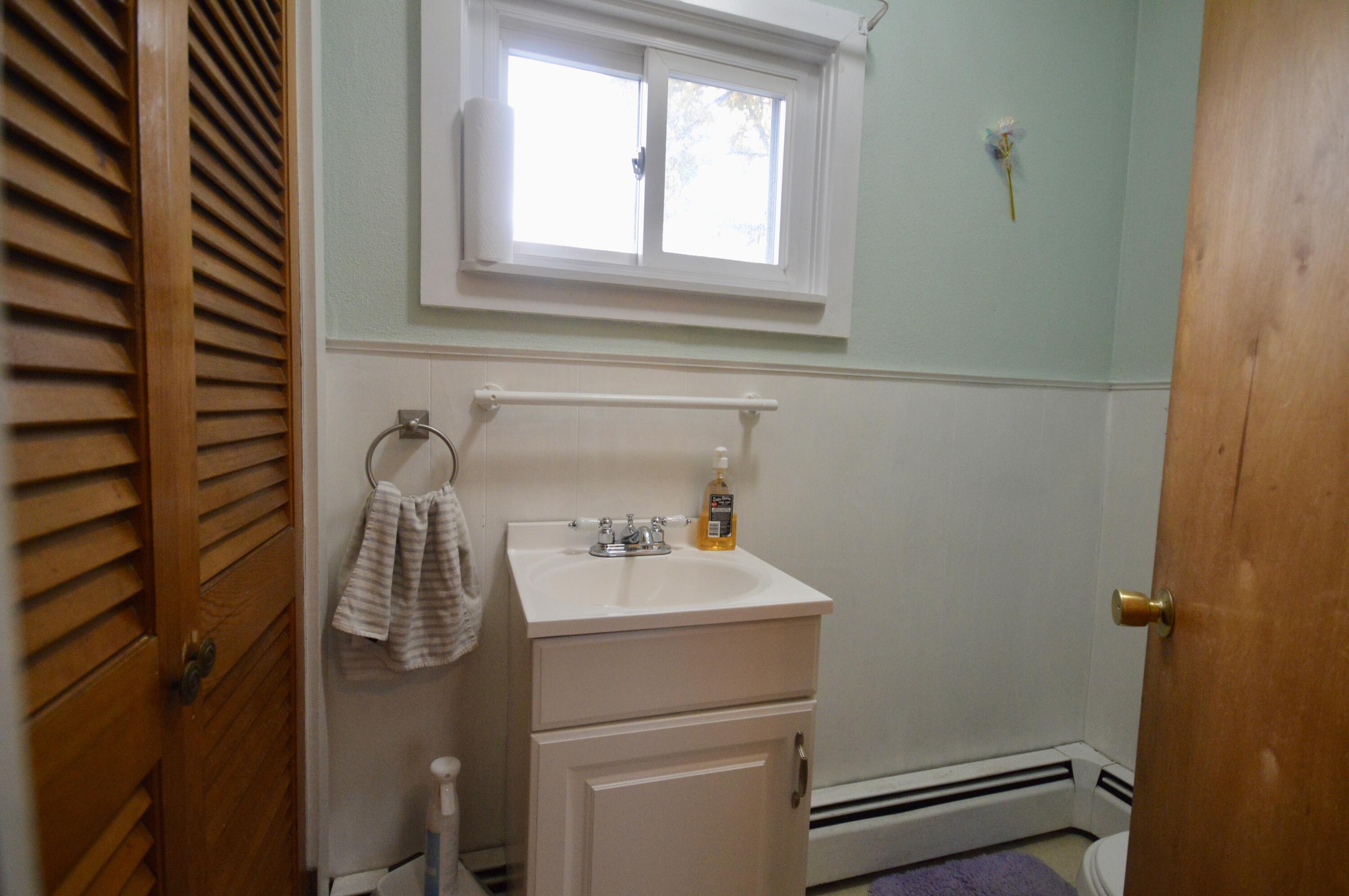 744 Hammond Street Bangor, ME 04401 - Photo 18 of 34 DSC_0019