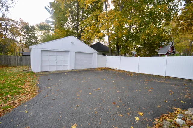 $340,000 | 744 Hammond Street, Bangor, ME 04401