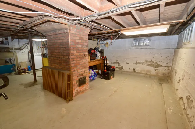 $340,000 | 744 Hammond Street, Bangor, ME 04401