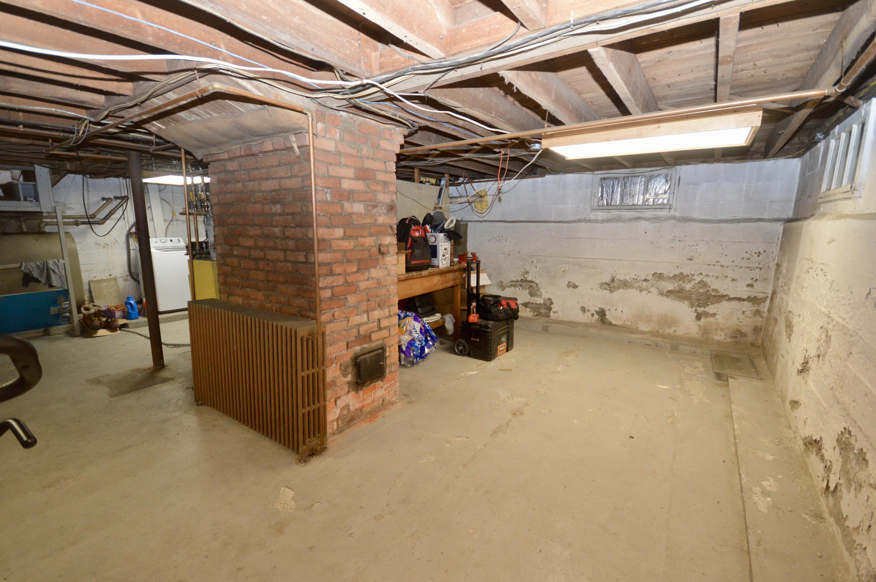 744 Hammond Street Bangor, ME 04401 - Photo 29 of 34 DSC_0043