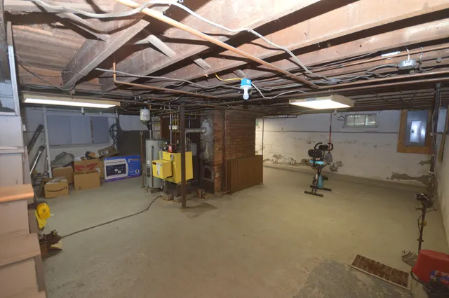 $340,000 | 744 Hammond Street, Bangor, ME 04401