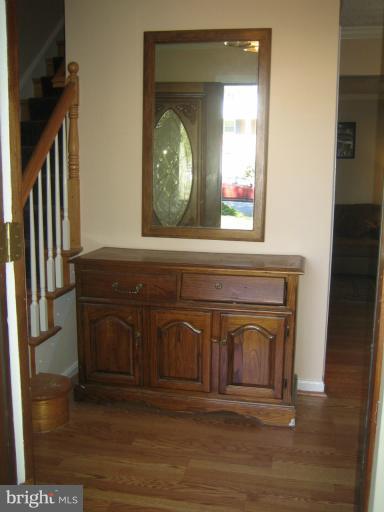 8603 Stonewall Road Manassas, VA 20110 - Photo 1 of 19 Foyer
