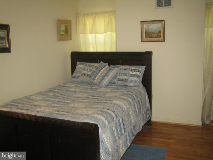 8603 Stonewall Road Manassas, VA 20110 - Photo 13 of 19 2nd Bedroom