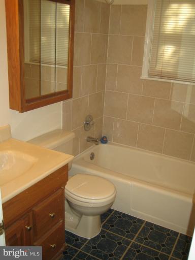 8603 Stonewall Road Manassas, VA 20110 - Photo 15 of 19 Hall Bath