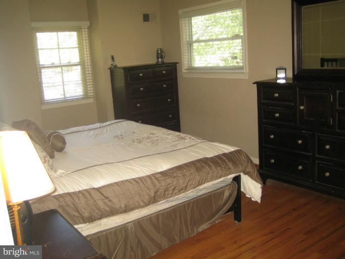 8603 Stonewall Road Manassas, VA 20110 - Photo 8 of 19 Bedroom (Master)