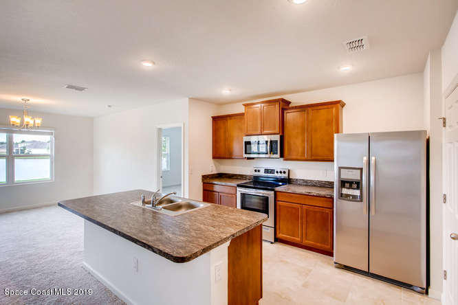 3768 Loggerhead Lane Mims, FL 32754 - Photo 3 of 40 KITCHEN