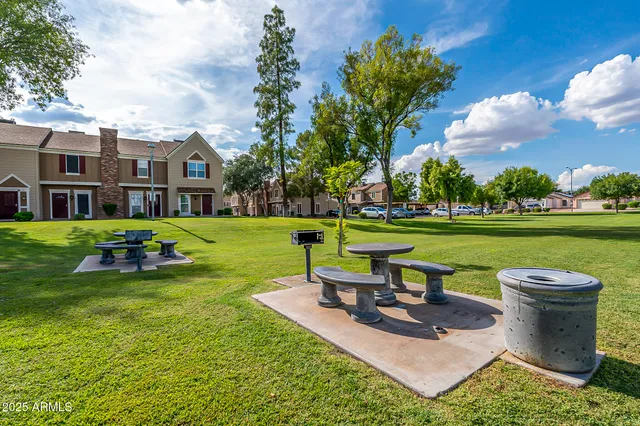 $1,675 | 18604 North 33rd Drive, Unit 6, Phoenix, AZ 85027