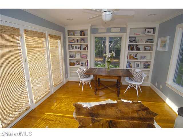 3015 University Road Winston-Salem, NC 27104 - Photo 6 of 16 Sunroom.