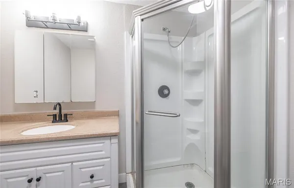 $270,000 | 21705 Rudolph Road, Waynesville, MO 65583