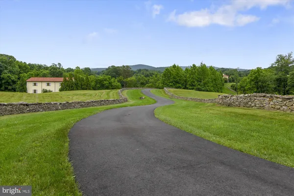 $7,900,000 | 2547 Halfway Road, The Plains, VA 20198