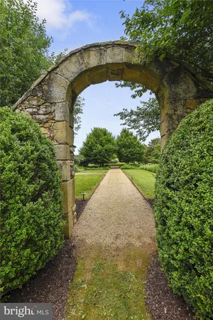 $7,900,000 | 2547 Halfway Road, The Plains, VA 20198