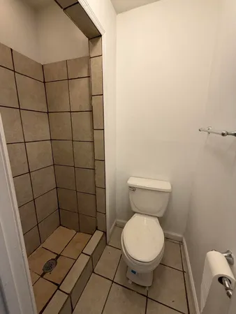 $1,900 | 124 Miley Avenue, Summerville, SC 29485