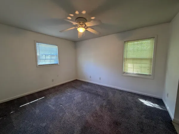 $1,900 | 124 Miley Avenue, Summerville, SC 29485