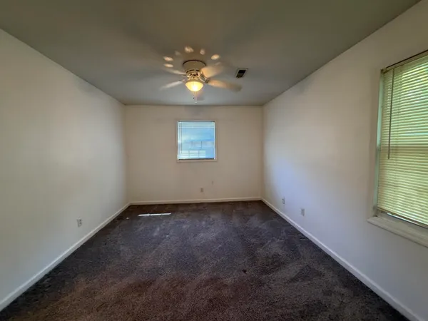 $1,900 | 124 Miley Avenue, Summerville, SC 29485