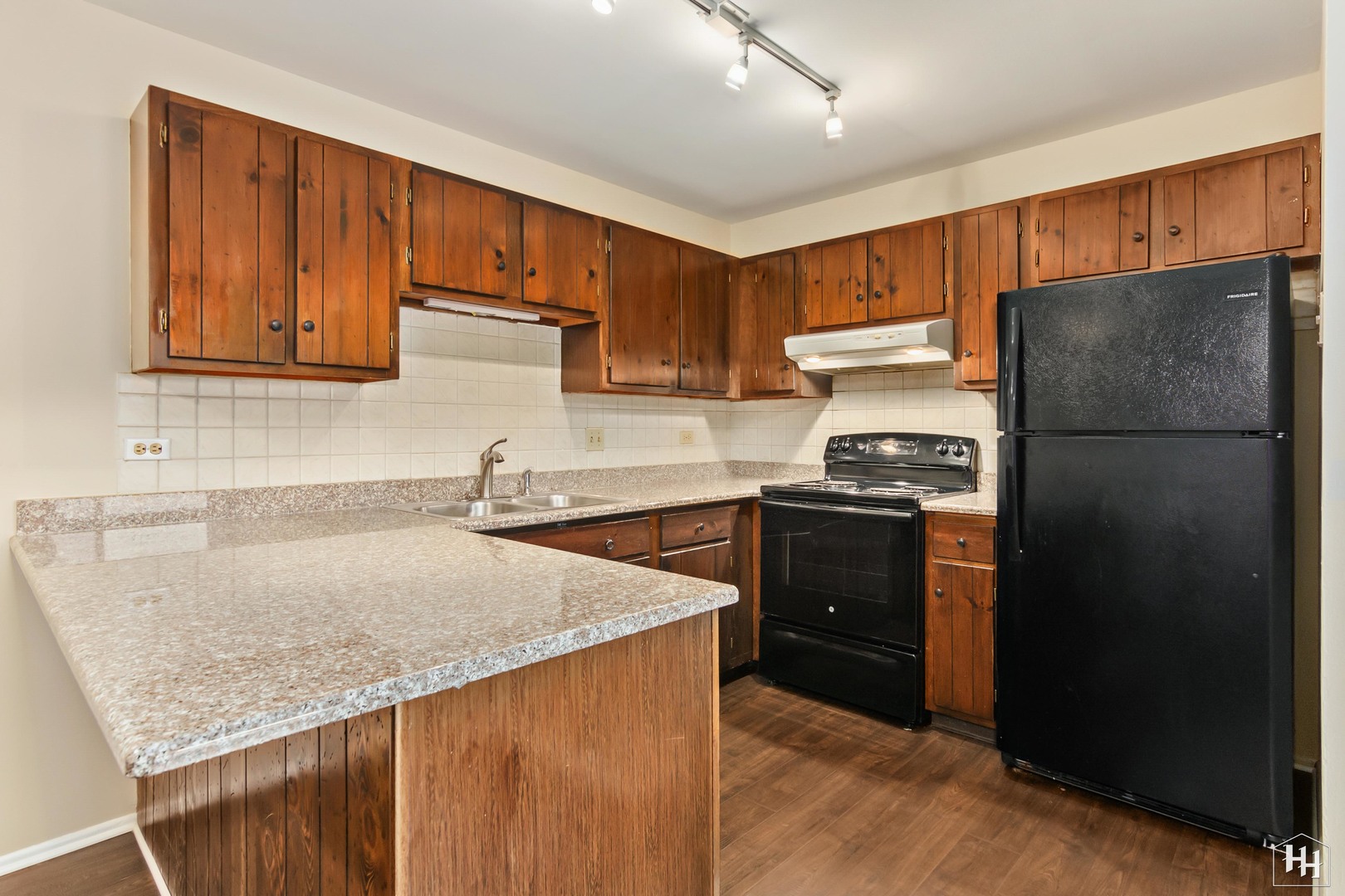979 Golf Course Road, Unit 3 Crystal Lake, IL 60014 - Photo 8 of 19 Gallery Image 8