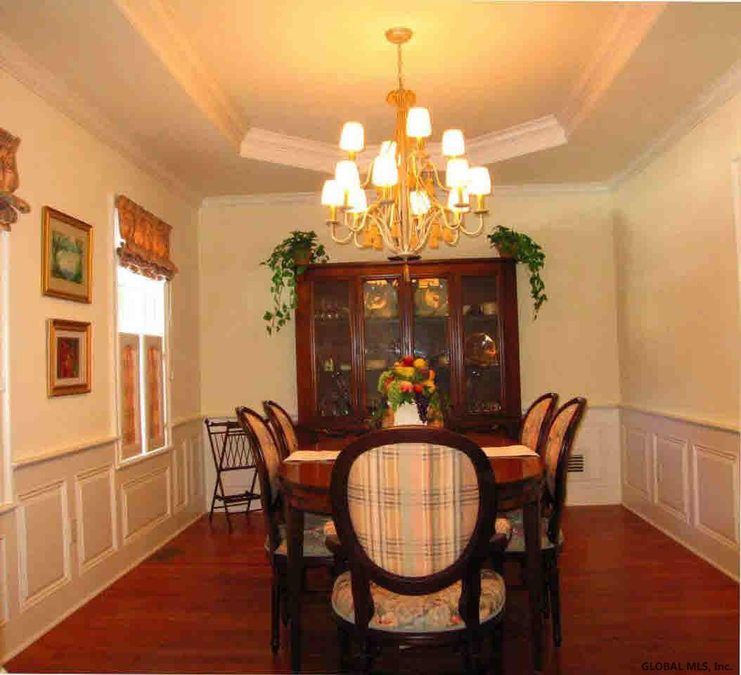 4 Hawthorne Road Queensbury, NY 12845 - Photo 4 of 12 Photo 4