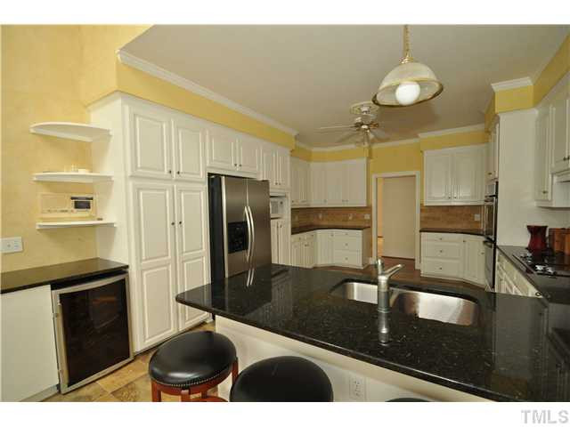 2913 Hunters Bluff Drive Raleigh, NC 27606 - Photo 11 of 25 Photo 11