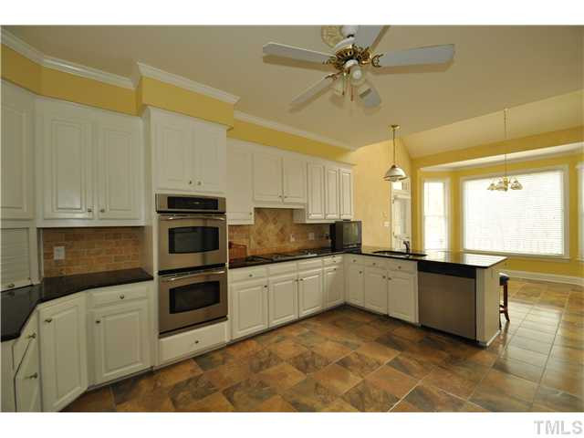 2913 Hunters Bluff Drive Raleigh, NC 27606 - Photo 10 of 25 Photo 10