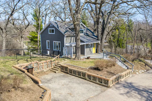 $295,000 | 501 Ski Hill Road, Fox River Grove, IL 60021