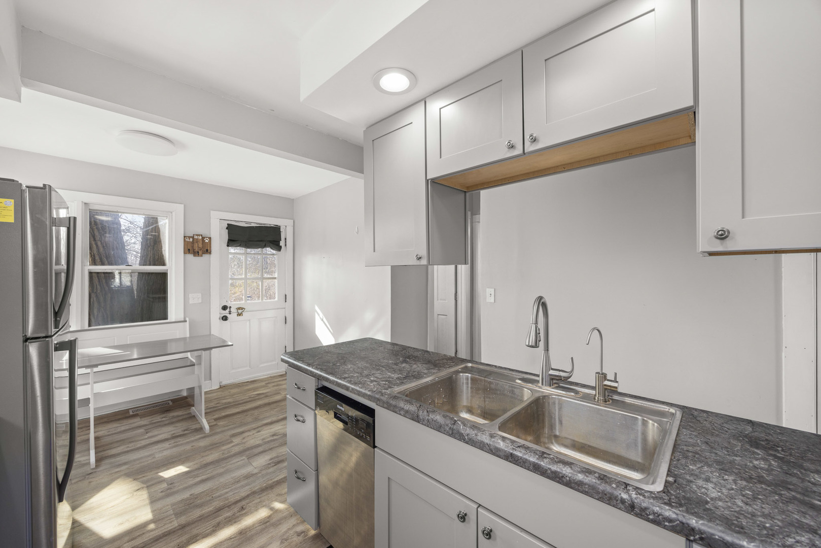 501 Ski Hill Road Fox River Grove, IL 60021 - Photo 6 of 43