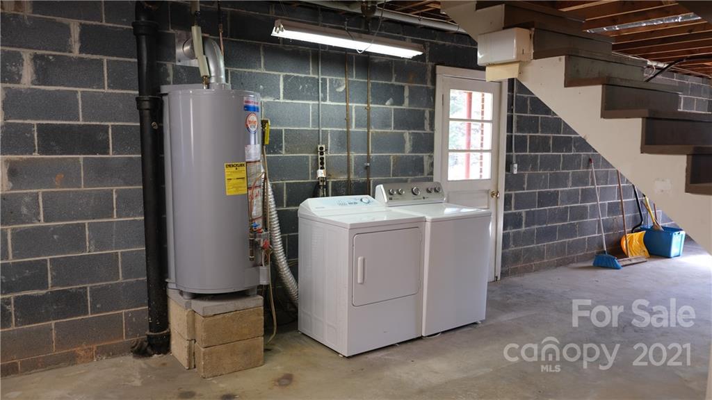 554 Mountain View Road Mars Hill, NC 28754 - Photo 24 of 30 Gallery Image 24