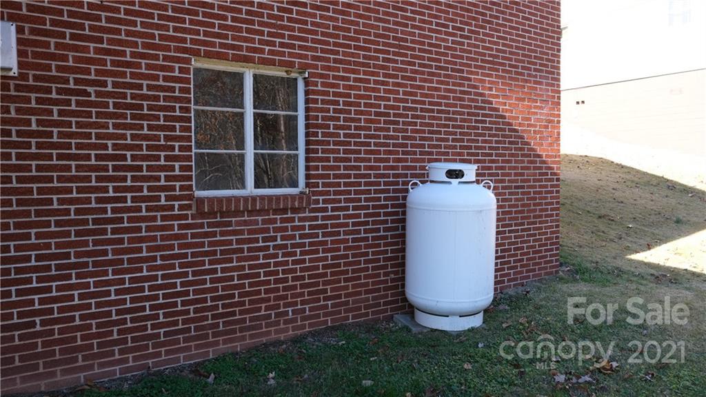 554 Mountain View Road Mars Hill, NC 28754 - Photo 28 of 30 Gallery Image 28