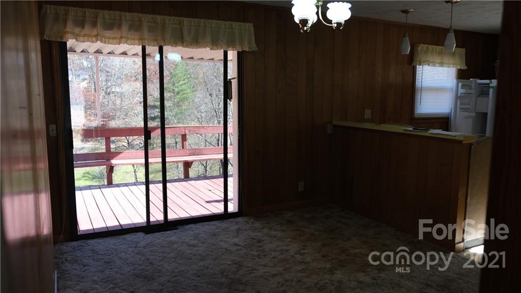 554 Mountain View Road Mars Hill, NC 28754 - Photo 7 of 30 Gallery Image 7