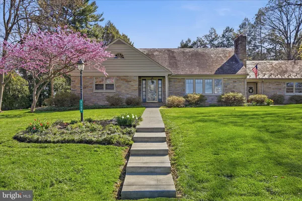 $499,900 | 2180 West Ridge Drive, Lancaster, PA 17603