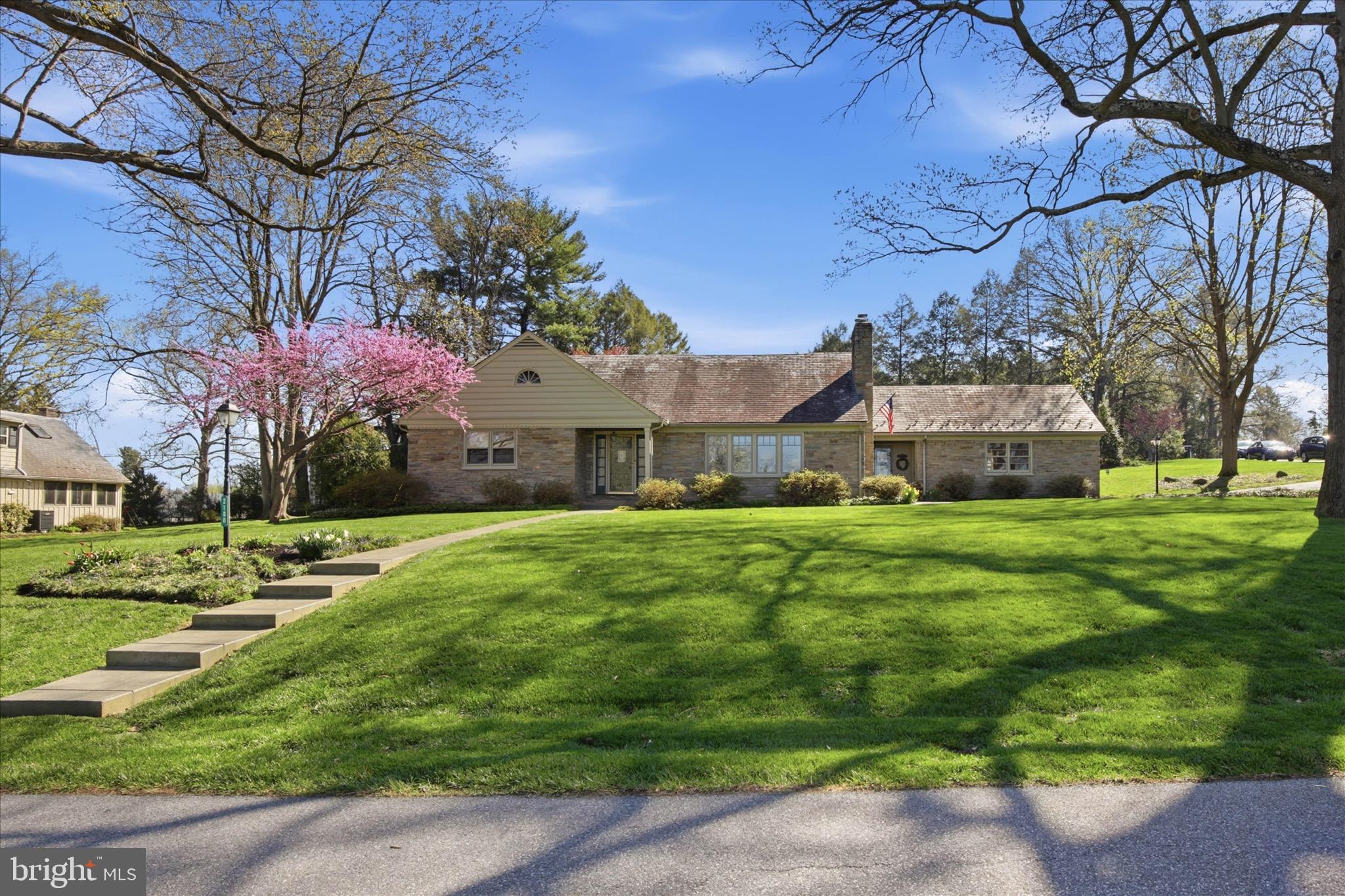 2180 West Ridge Drive Lancaster, PA 17603 - Photo 3 of 53