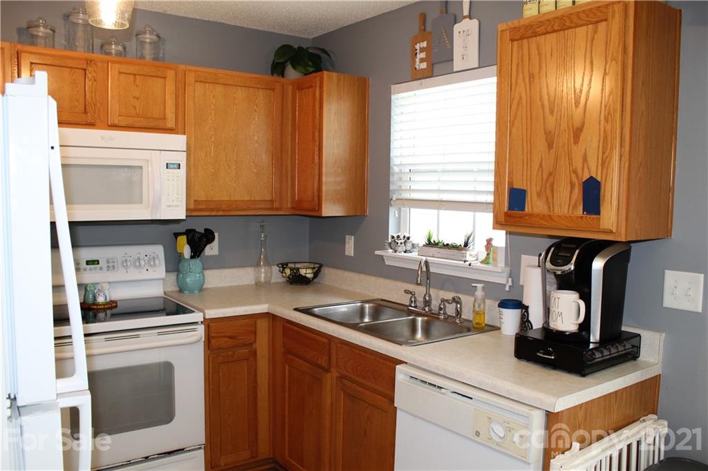 206 Butler Place Fort Mill, SC 29715 - Photo 12 of 20 Gallery Image 12