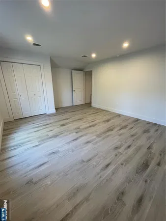 $2,450 | 87 West Prospect Street, Unit FRONT HOUSE, Waldwick, NJ 07463
