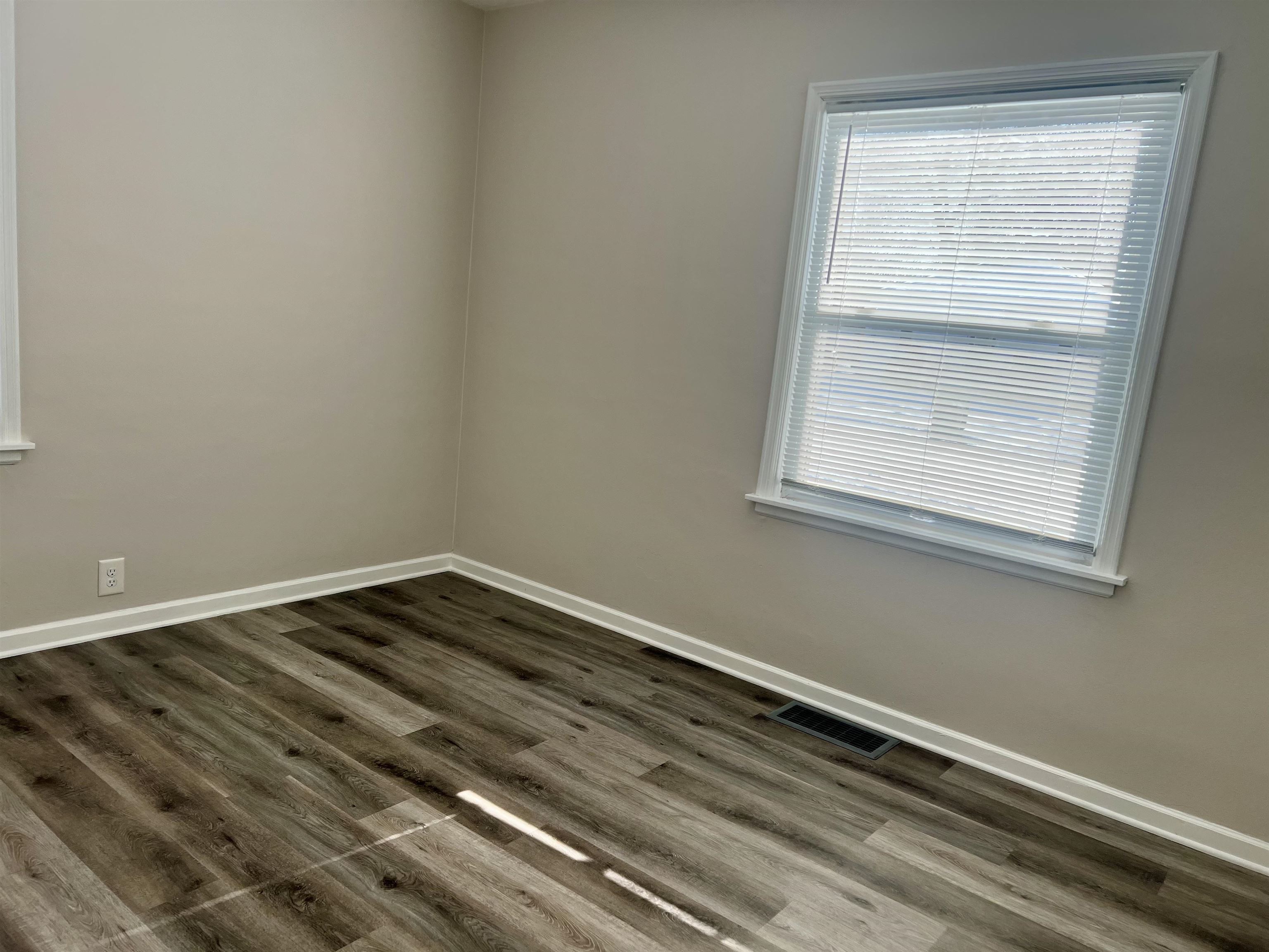 1703 Calumet Avenue Beloit, WI 53511 - Photo 13 of 20