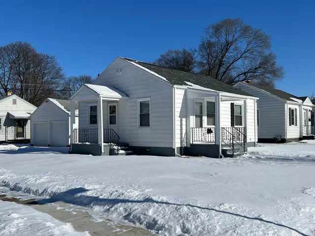 $164,900 | 1703 Calumet Avenue, Beloit, WI 53511