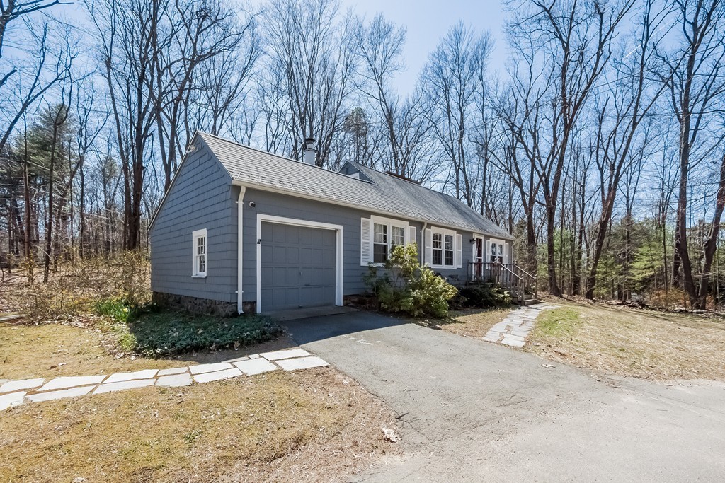 99 Mountain Road Wilbraham, MA 01095 - Photo 3 of 25