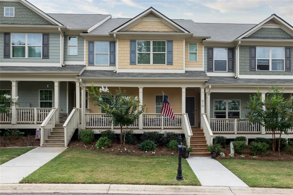 819 Ash Street Canton, GA 30114 - Photo 2 of 33