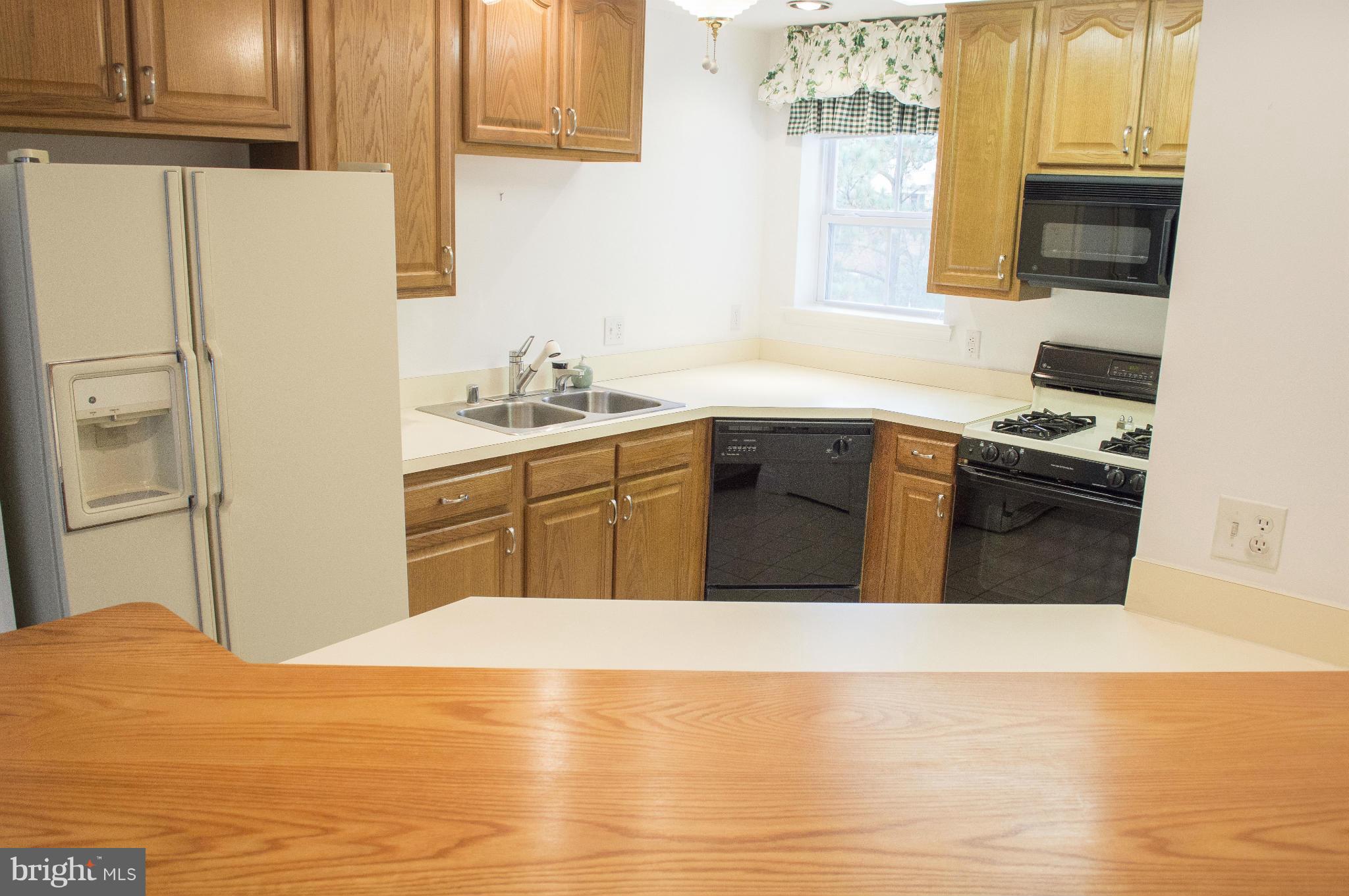 831 Runabout Loop, Unit 831 Solomons, MD 20688 - Photo 18 of 30 Kitchen