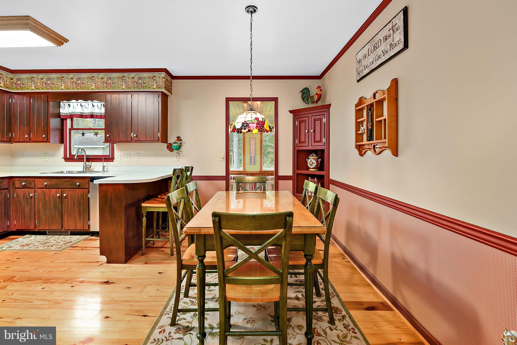 9310 Croppers Island Road Newark, MD 21841 - Photo 11 of 34 Dinning