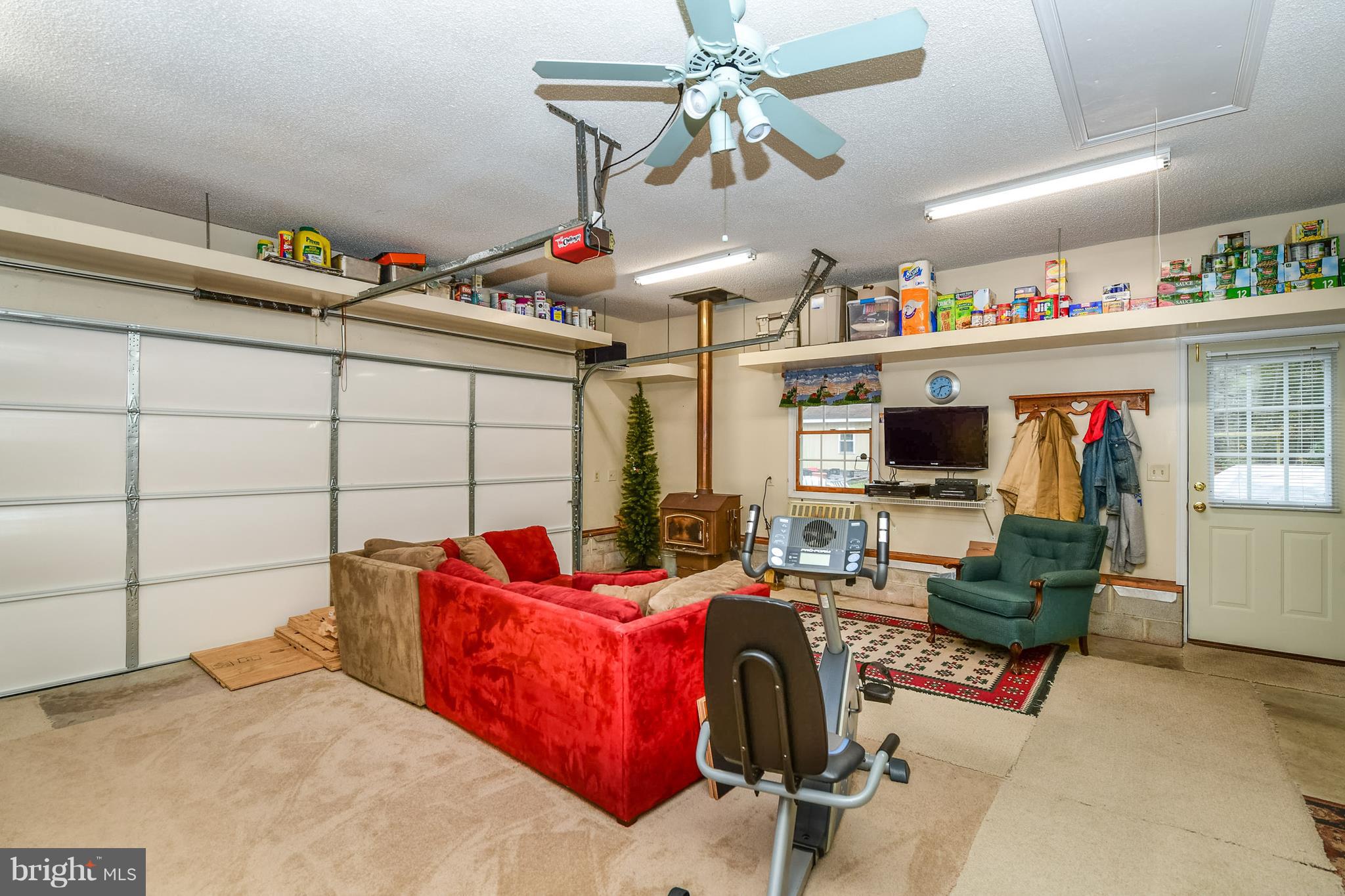 9310 Croppers Island Road Newark, MD 21841 - Photo 32 of 34 Garage family room Man cave