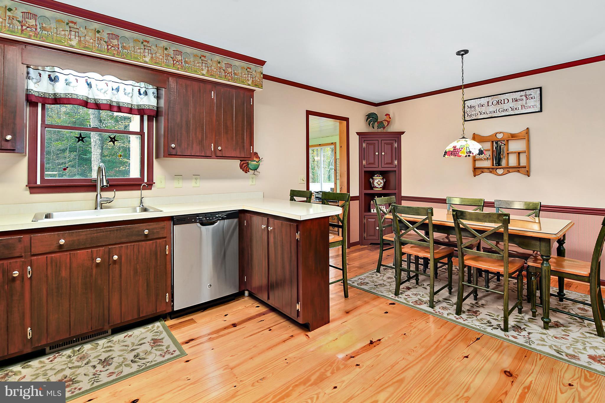 9310 Croppers Island Road Newark, MD 21841 - Photo 9 of 34 Kitchen dinning area view